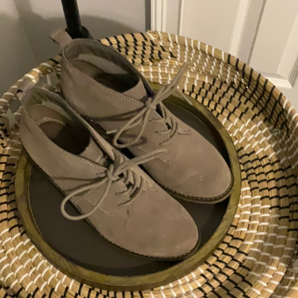 Sonoma Lace Up Booties, Tan Suede, Size 8.5,EUC gently worn Like New